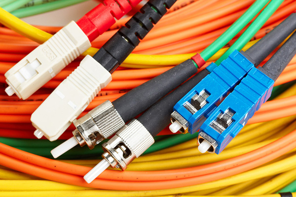 The Complete Guide to Multimode Fiber Optic Cable: Characteristics, Applications, and Installation