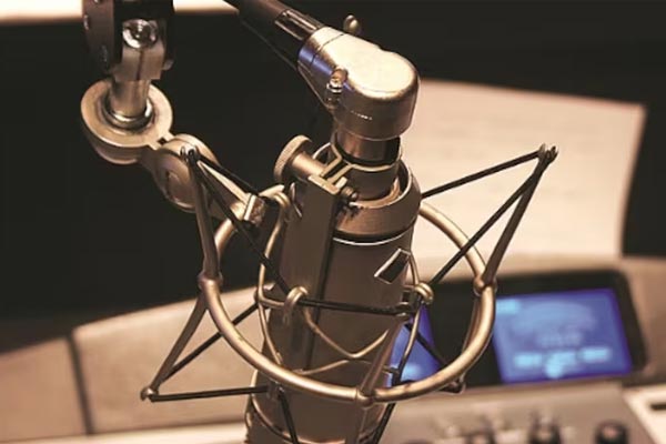 Equipamento da estação de rádio: lista completa para estúdio e transmissão